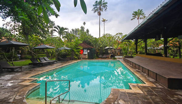 Bali family accommodation - Peneeda View Beach Hotel