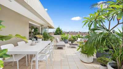 Stayz Sydney - Penthouse overlooking harbour