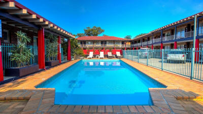 New South Wales family accommodation - Best Western Zebra Motel