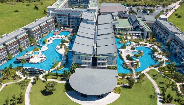 Le Meridien Khao Lak Resort & Spa family packages
